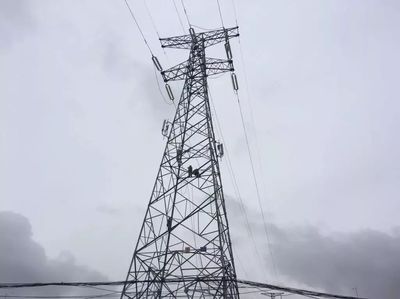 基站与高压电力塔如何&ldquo;合体&rdquo;?